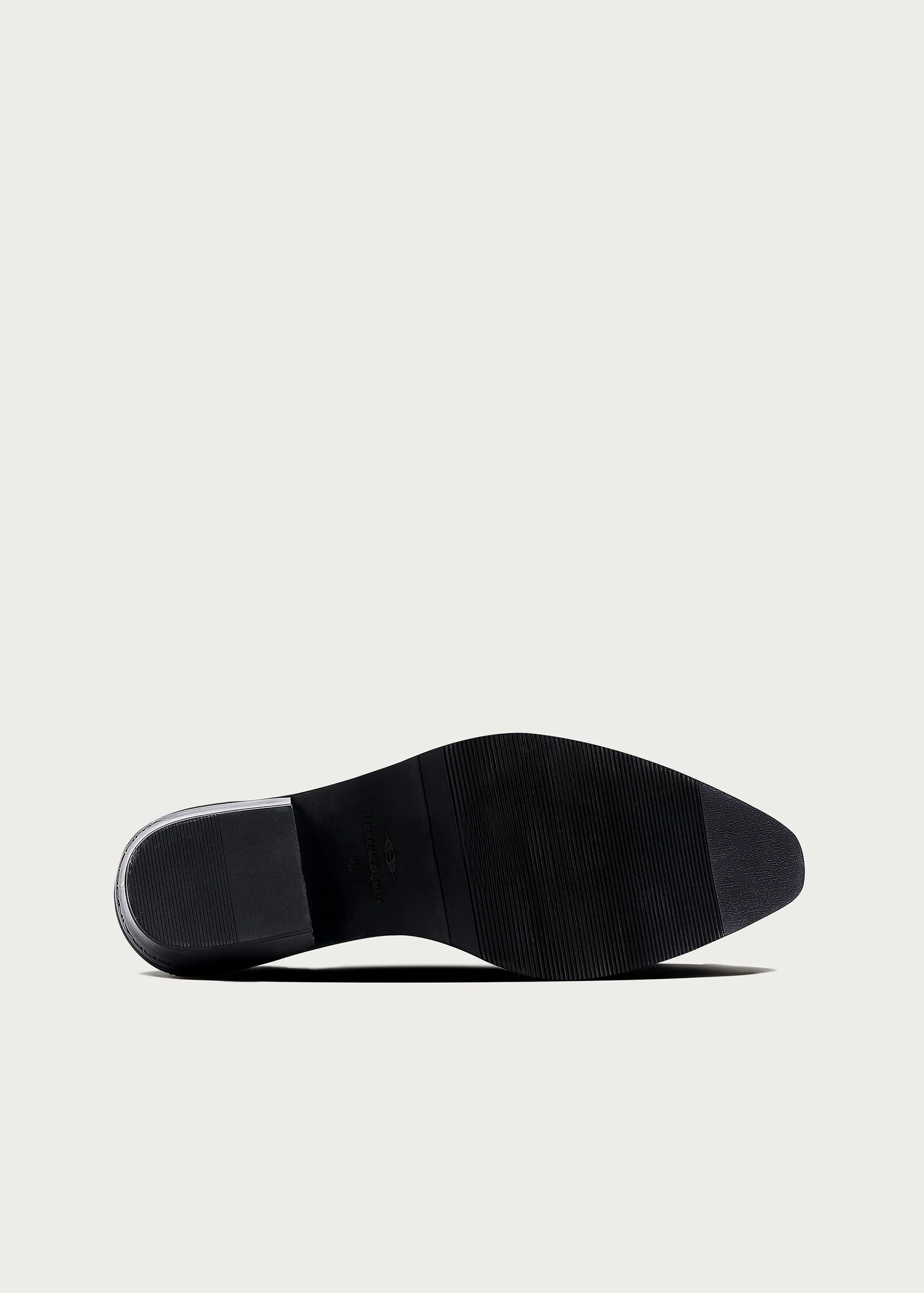 Pointed-Toe Calfskin Chelsea Boots Obsidian Black - Image 11