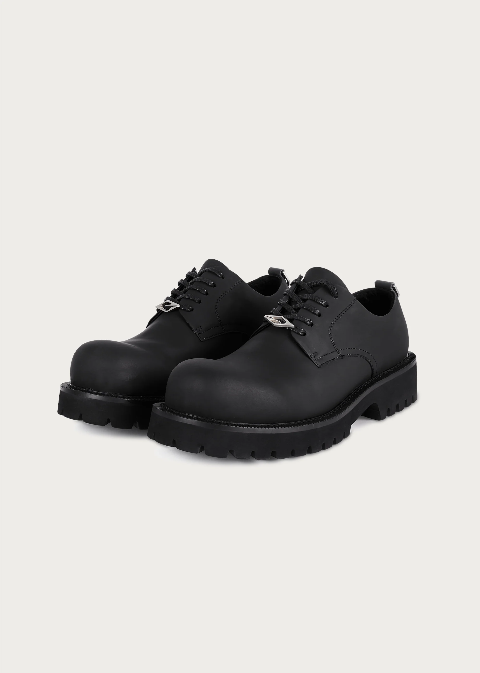 Chunky Round-Toe Derby Shoes Matte Black - Image 3