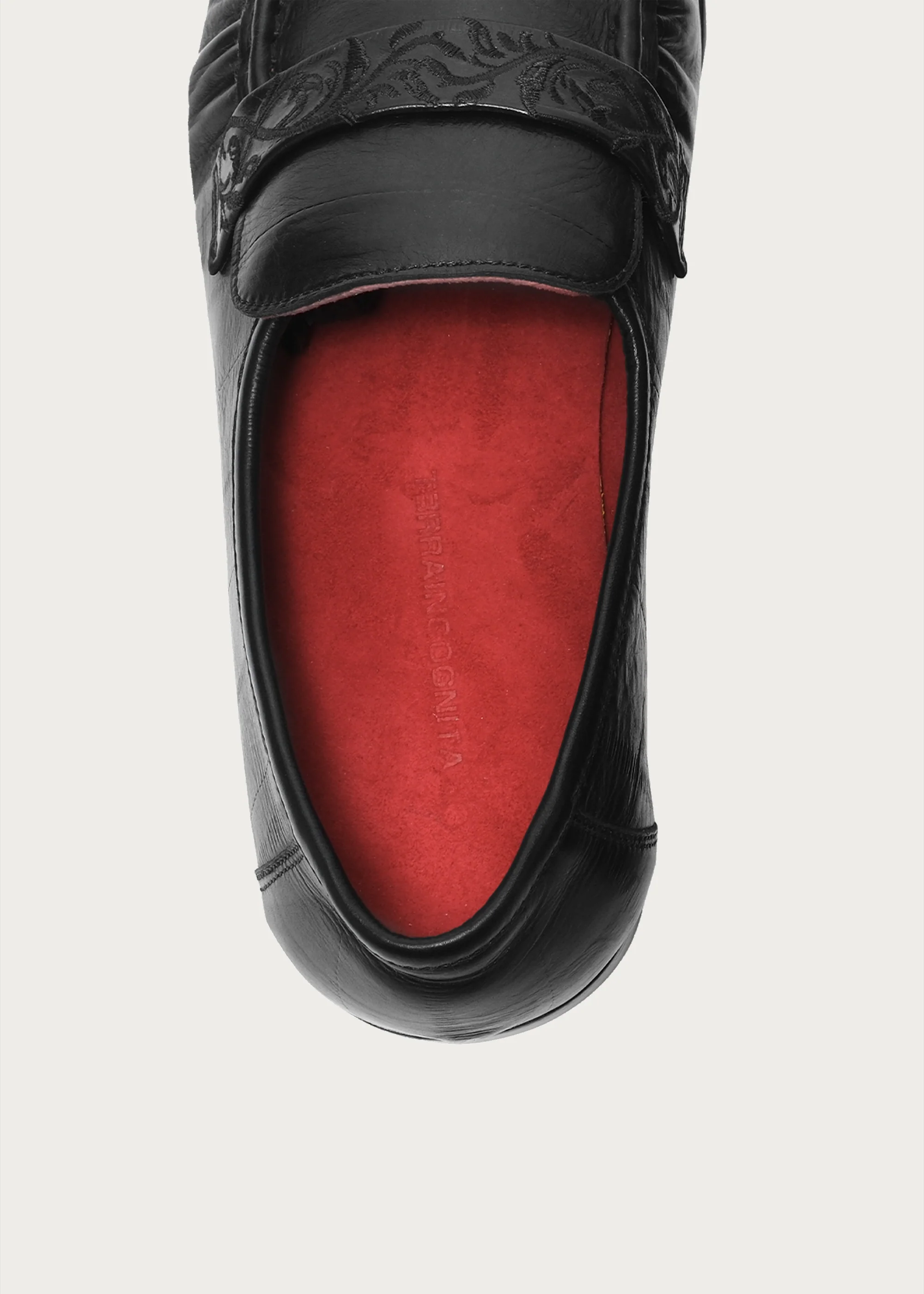 Vine-Engraved Loafers Elegant Black - Image 11