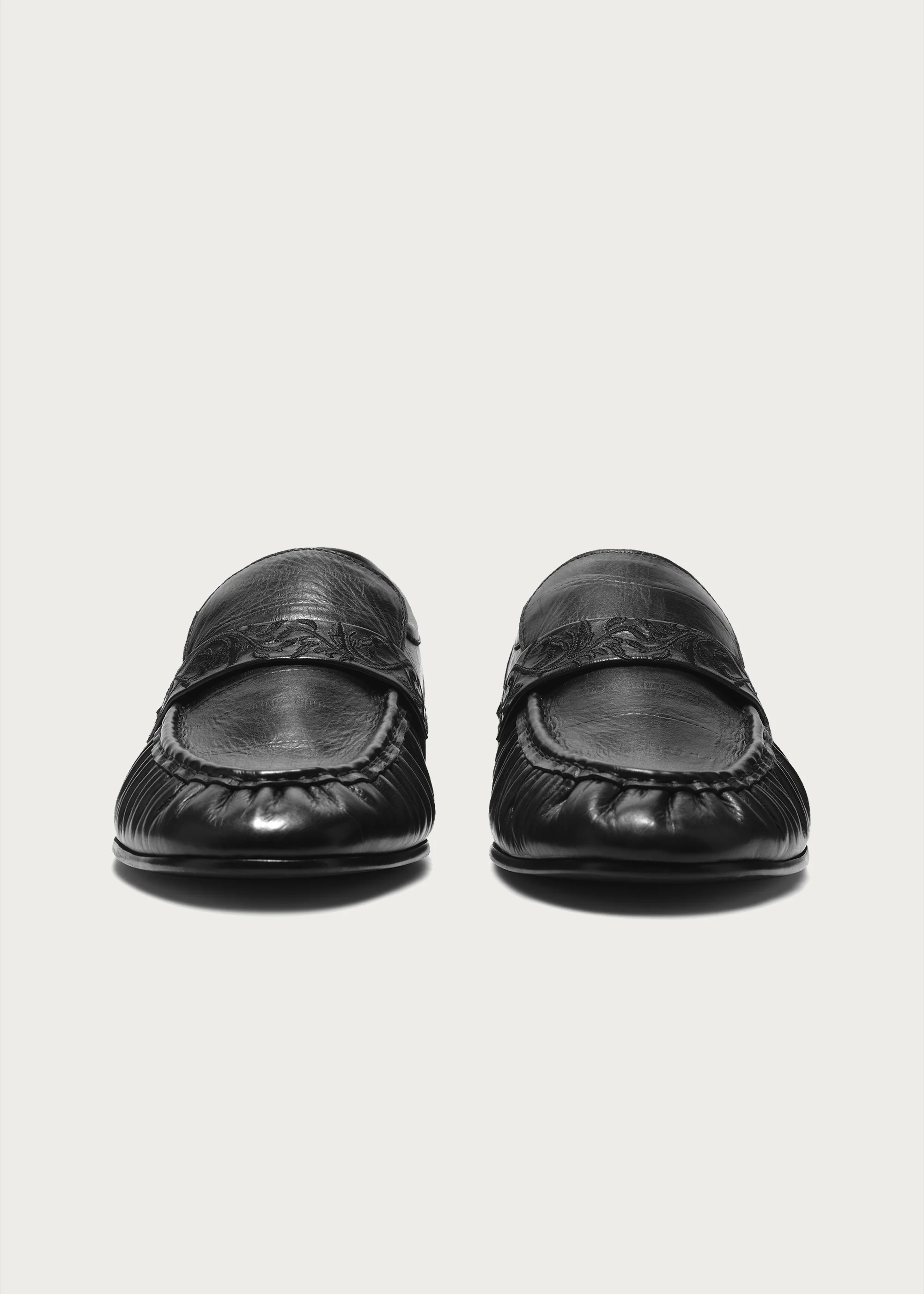 Vine-Engraved Loafers Elegant Black - Image 8