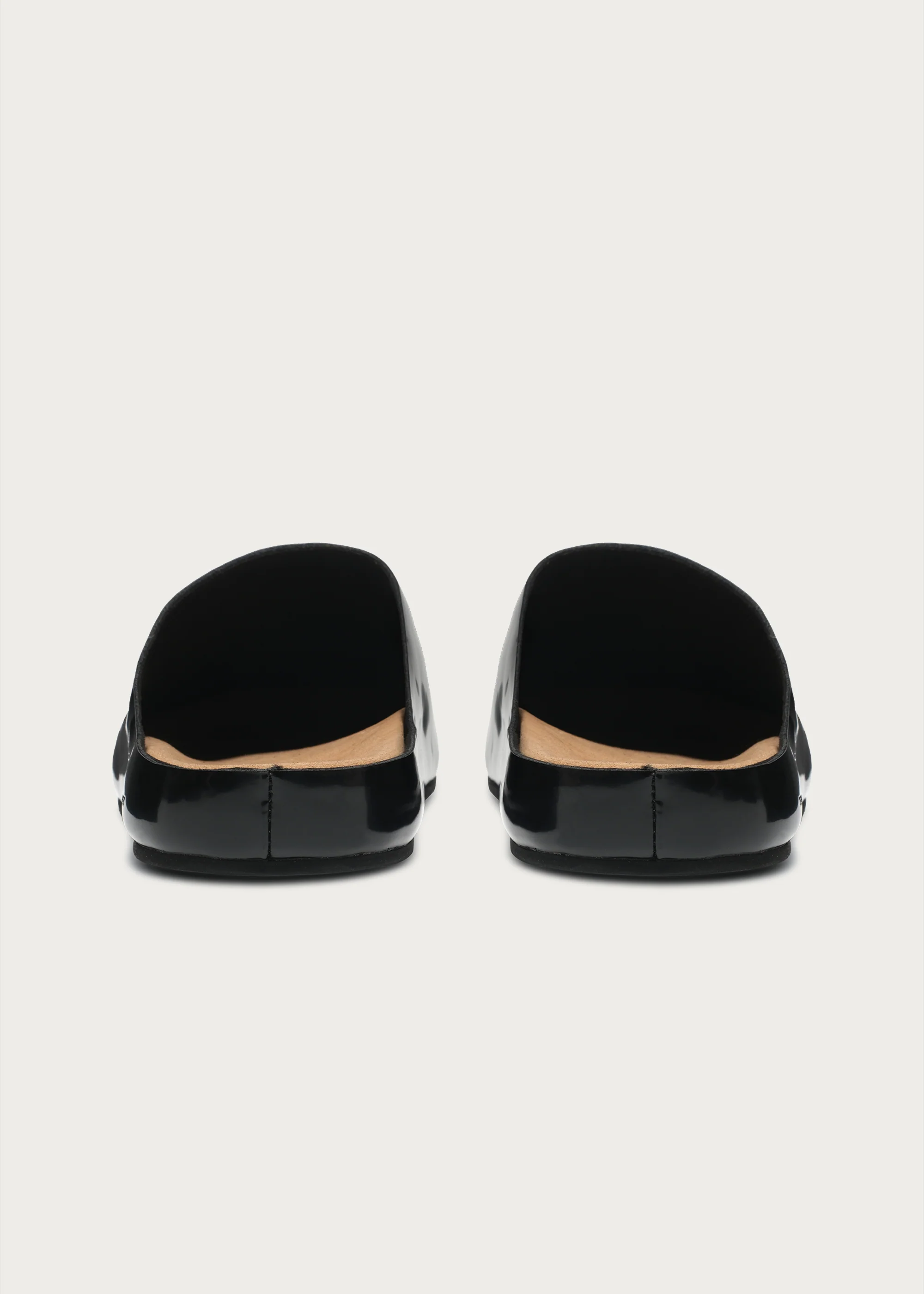 Star Emblem 3.0 Clogs Glossy Black - Image 10