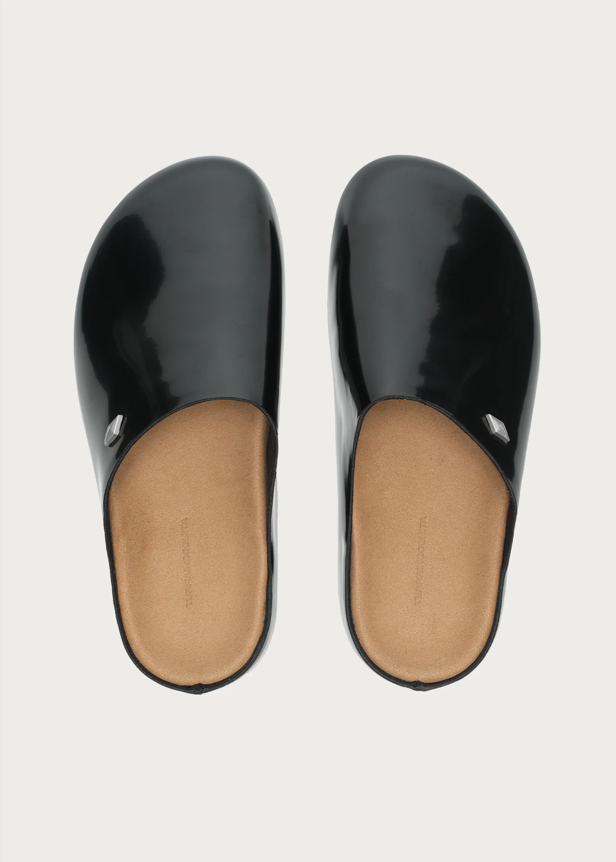 Star Emblem 3.0 Clogs Glossy Black - Image 3