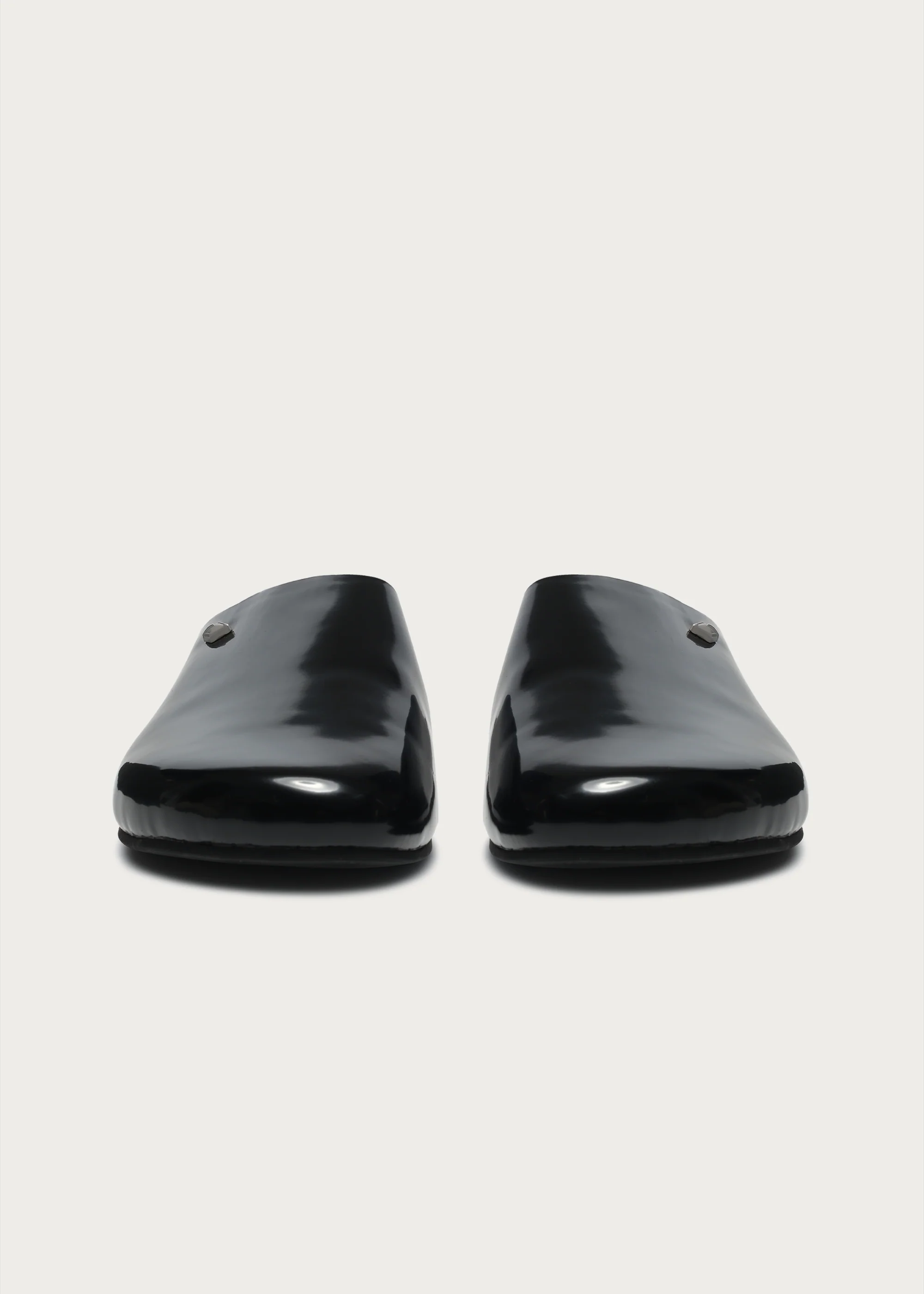 Star Emblem 3.0 Clogs Glossy Black - Image 9